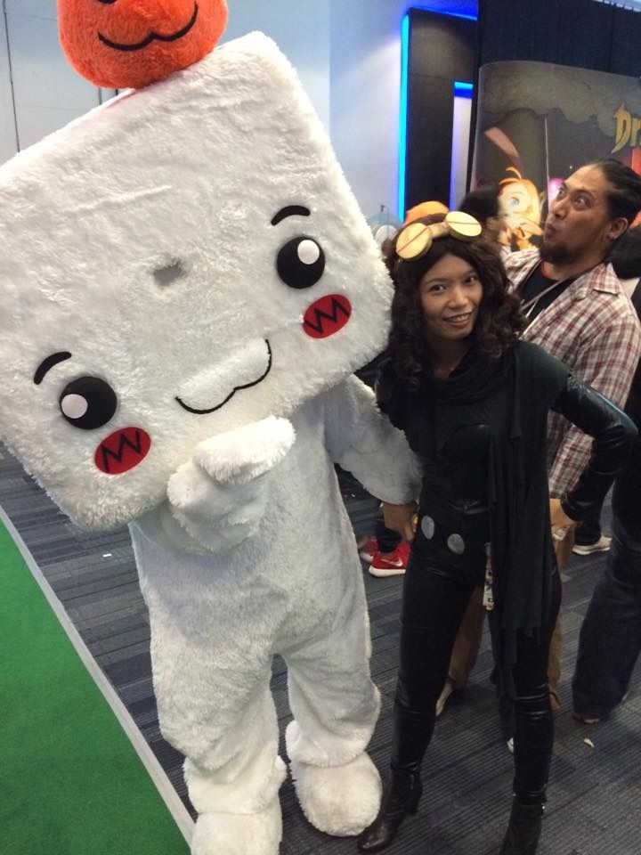 Jaya Ballard and Mogu Mogu