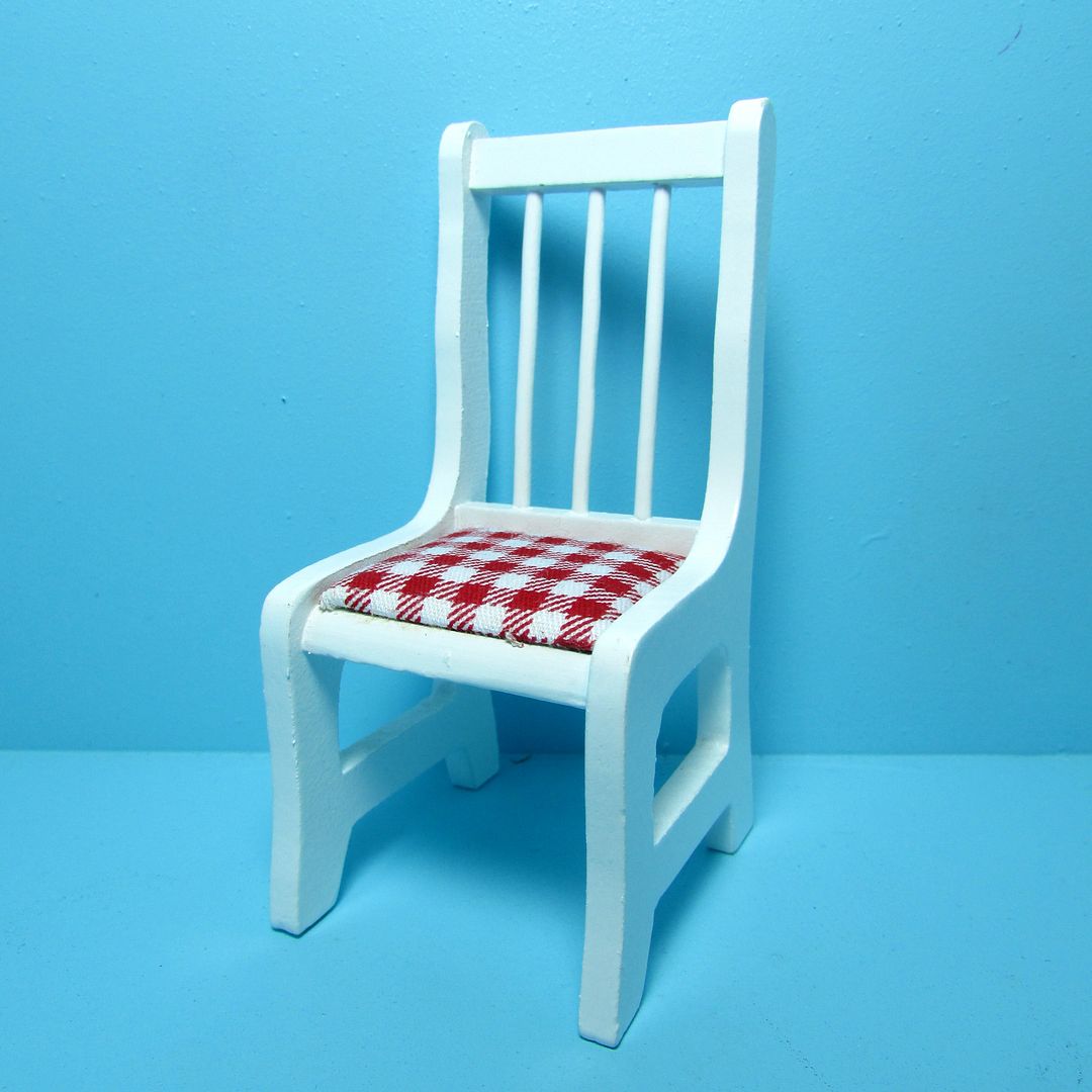 Dollhouse Miniature Kitchen Dining Room Chair in White with Red Seats T5007