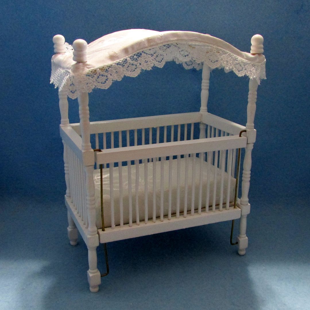 Dollhouse miniature white wooden baby rocking cradle crib nursery rooO/_ EW