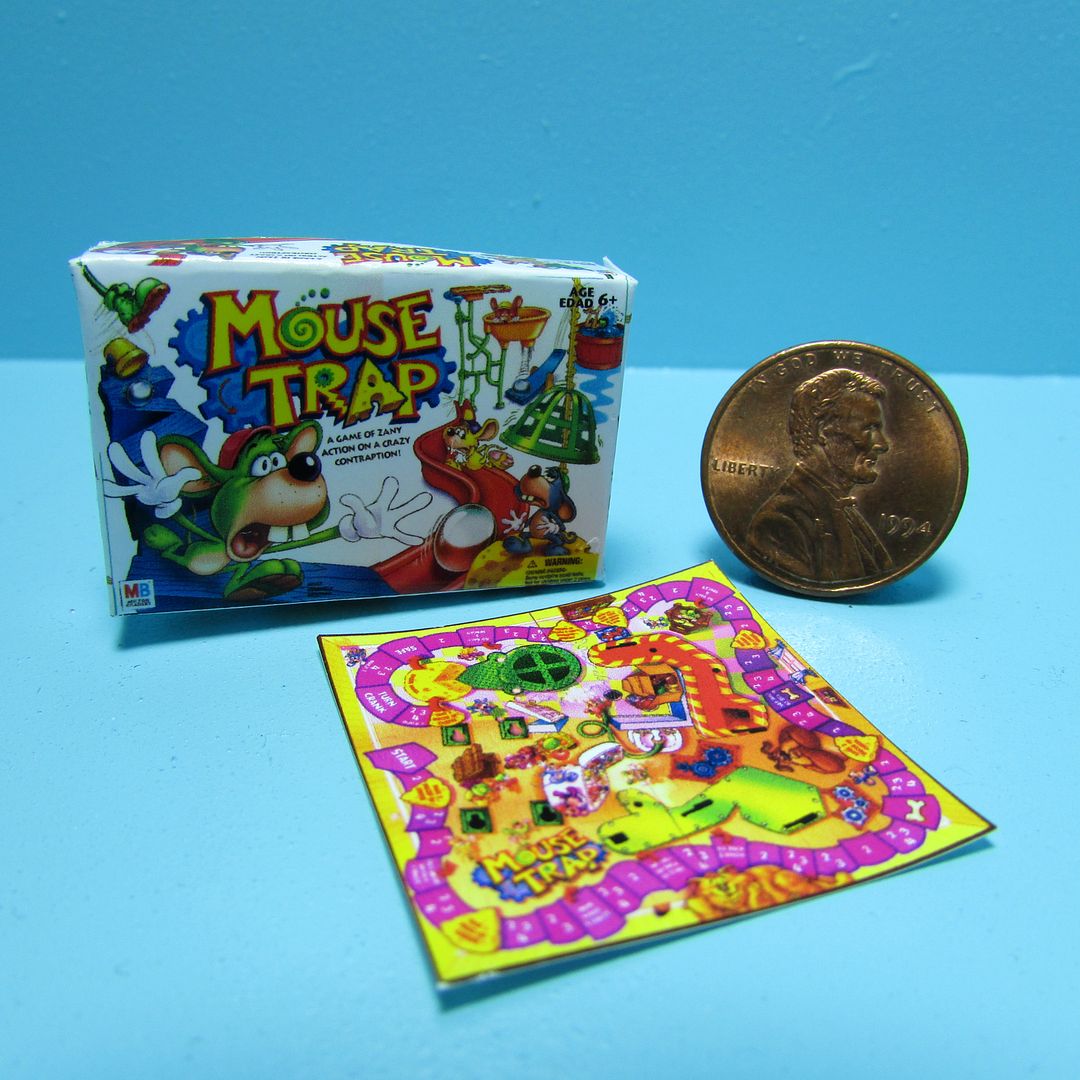 1//2 Half Inch Scale Dollhouse Miniature MOUSETRAP Game Box