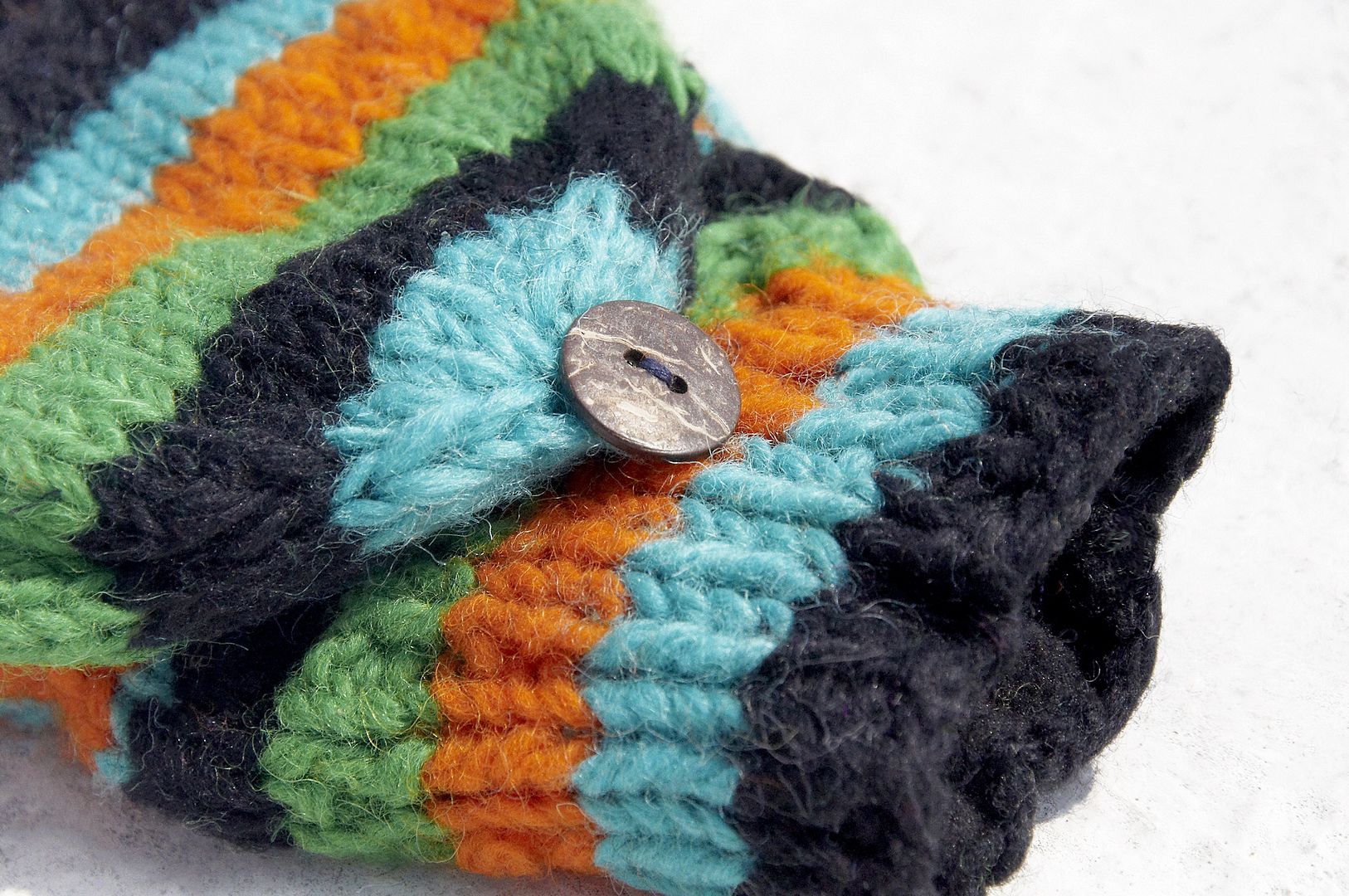 Christmas gift creative gift limited one hand-woven pure wool knitted gloves / detachable gloves / inner bristle gloves / warm gloves (made in nepal)-South American magical green forest ethnic totem - Gloves & Mittens - Wool Multicolor
