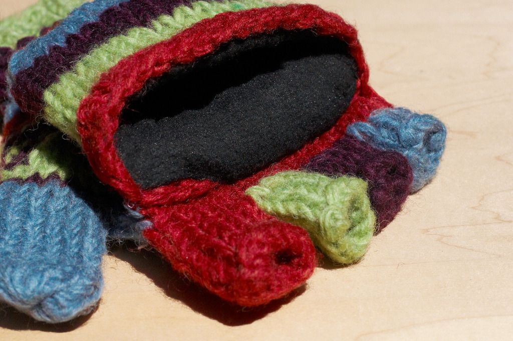 Valentine's Day gift creative gift limited one hand-woven pure wool knitted gloves / detachable gloves / inner bristle gloves / warm gloves (made in nepal)-Bright South American Forest Ethnic Totem - Gloves & Mittens - Wool Multicolor