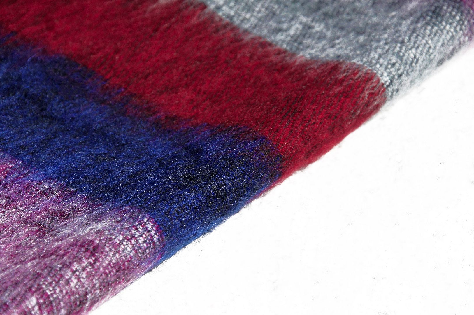 Christmas gifts exchange gifts emergency gifts limited a national wind shawl / boho knitted scarves / hand-woven scarves / knitted shawls / blankets - blueberry strawberry cake simple fashion blue red pink stripes - ผ้าพันคอ - ขนแกะ หลากหลายสี