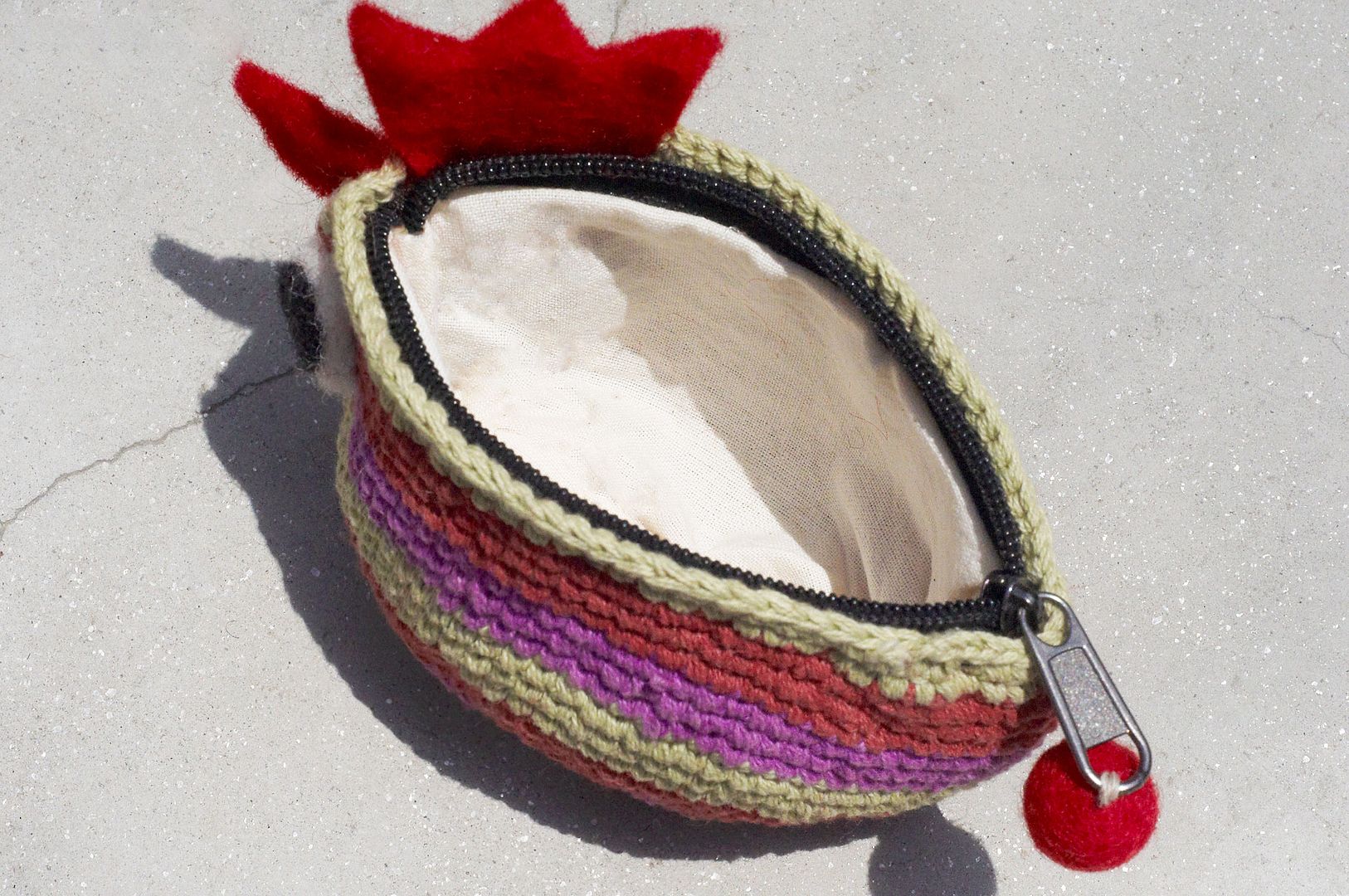 Hand crocheted chicken coin purse/wool felt storage bag/wallet/sundry bag-South American chicken animal - Coin Purses - Cotton & Hemp Multicolor