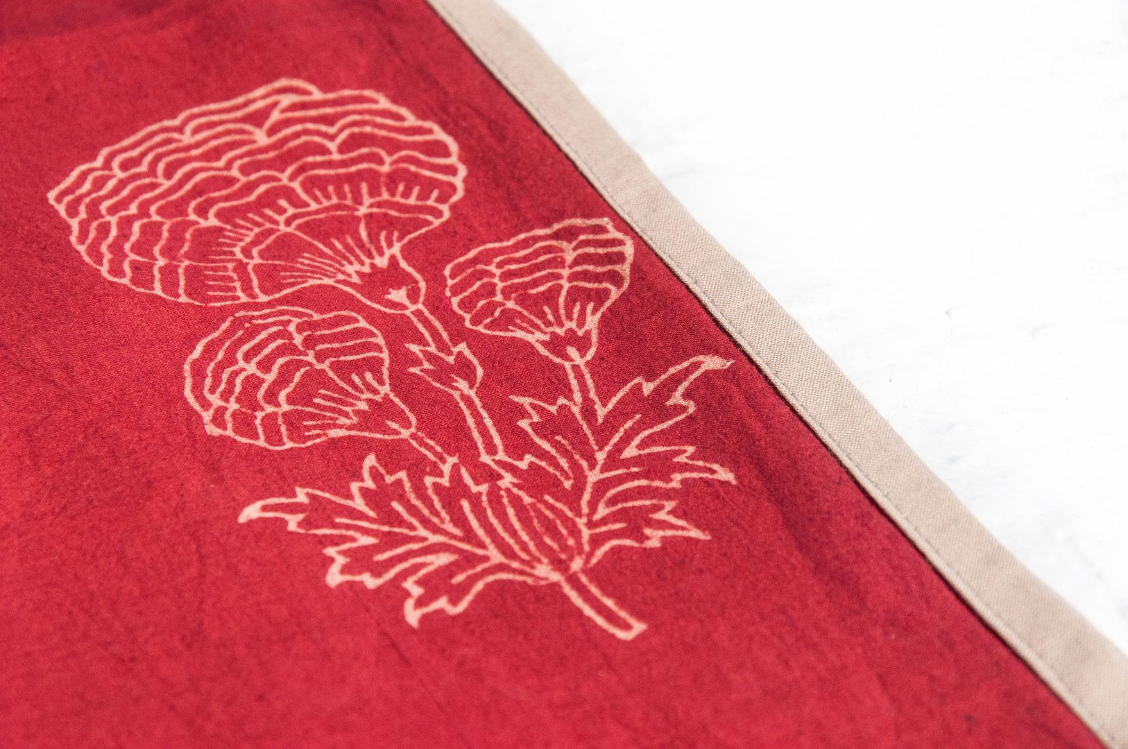 Hand-woven pure silk scarves / handmade wood engraved plant dyed scarves / grass dyed cotton scarves - desert romantic flowers - Scarves - Cotton & Hemp Red