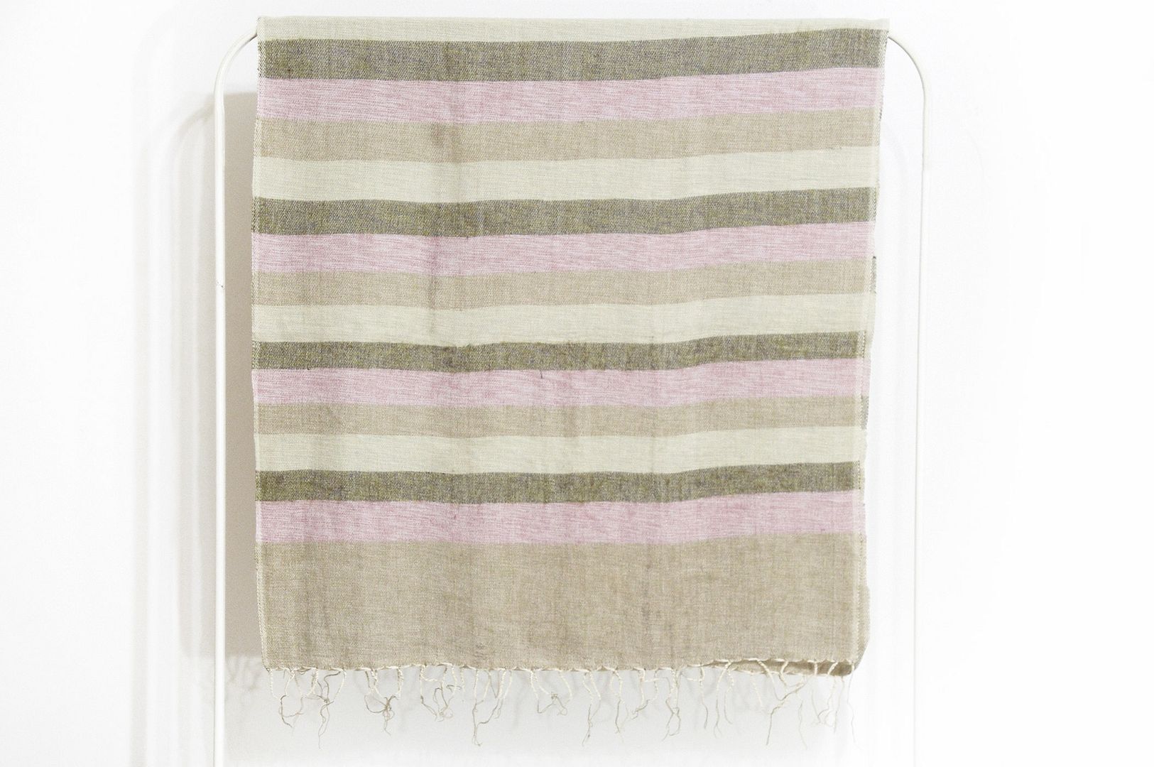 Valentine's Day gift birthday gift limited edition handmade pure wool shawl / boho knitted scarves / hand-woven scarves / knitted shawls / blankets / pure wool scarves / pure wool shawl - simple and stylish strawberry chocolate - Scarves - Wool Multicolor